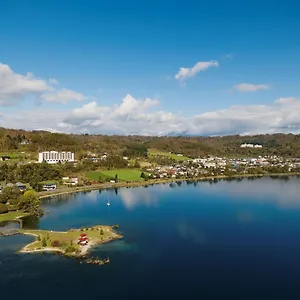 4* Resort We Toya
