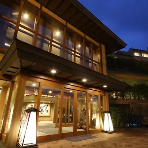 ゆとりろ洞爺湖 **** 洞爺湖町